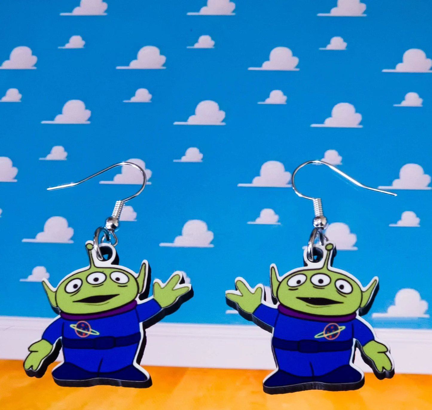 Pizza Planet Alien Waving - Toy Story