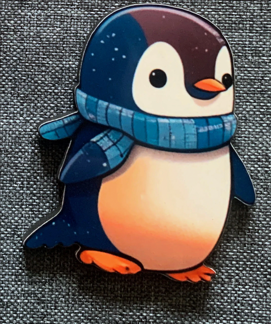 Penguin 4 Pin Badge/ Magnet
