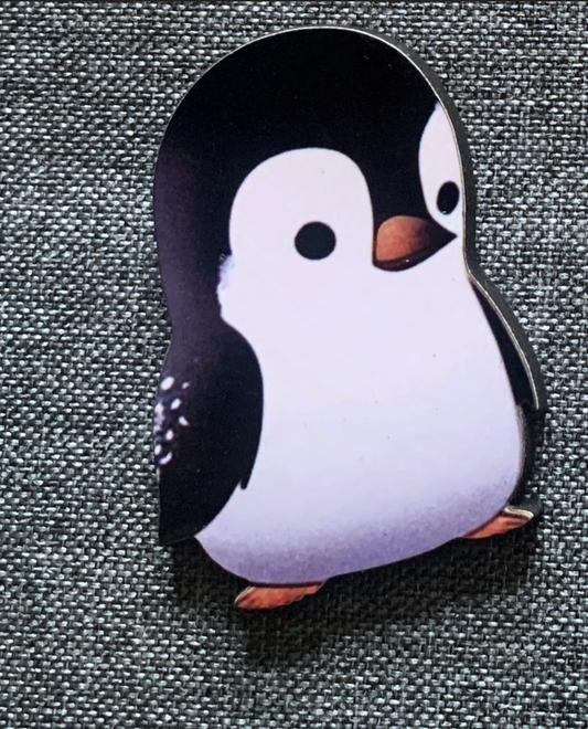 Penguin 3 Pin Badge/ Magnet