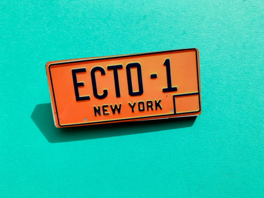 Ecto 1, New York (License Plate) Pin Badge/ Magnet - Ghostbusters