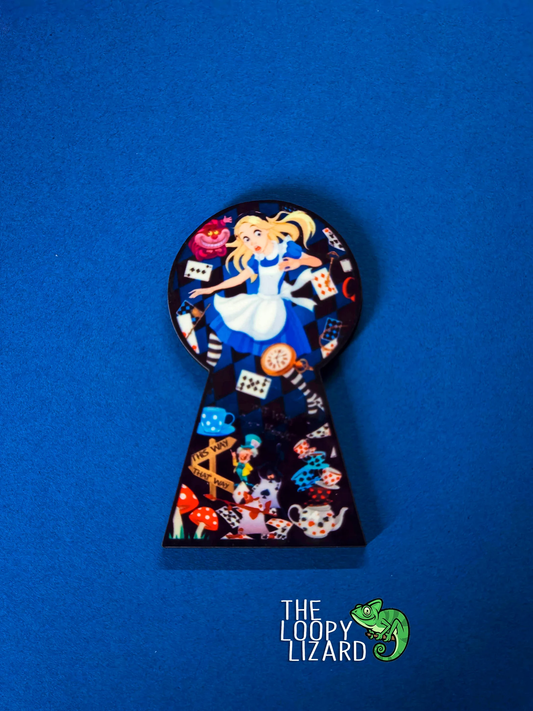 Keyhole Pin Badge/ Magnet - Alice in Wonderland